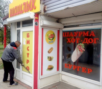  В Волгограде на остановке «Стадион «Монолит» избавились от шашлычной
