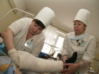 Женщина в давке получила серьезный перелом ноги