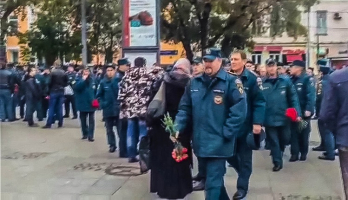 Прощание с погибшими пожарными