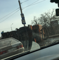 На Второй продольной перевернулся автоуборщик для улиц