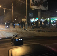 В Тракторозаводском районе Волгограда иномарка врезалась в легковушку