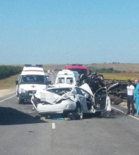 Под Волгоградом в страшном ДТП погиб водитель, четверо пострадали