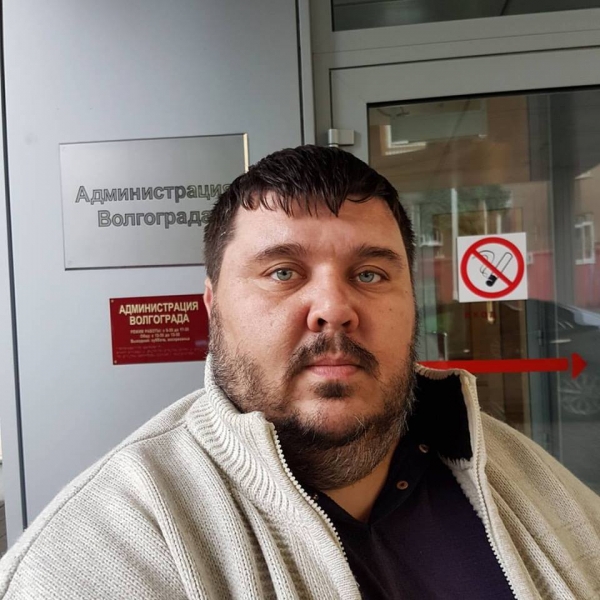 Известные волгоградцы поздравляют педагогов с Днем учителя