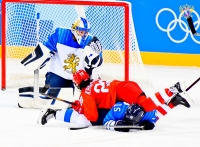 Россия W - Финляндия W - 1:5 (0:1, 0:2, 1:2).