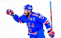 Нападающий ХК СКА Илья Ковальчук 