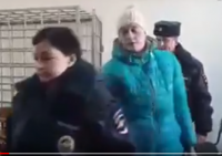 Суд арестовал убившую своего 9-месячного сына женщину