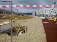 В Волгограде возле интерактивного музея «Россия. Моя история» образовалась яма