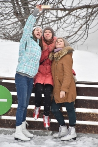 http://volgasib.ru/obshestvo/43172-pravila-populyarnogo-selfi.html
