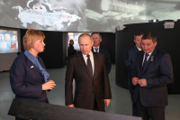Андрей Бочаров презентовал Владимиру Путину интерактивный парк «Россия — Моя история»