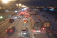 В Ростове на всех трассах из-за снега остановлено движение