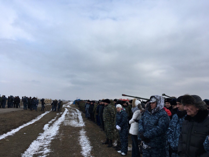 Под Волгоградом на полигоне Прудбое проходят праздничные мероприятия. ФОТО