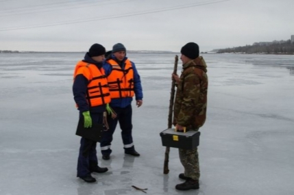 В Волгограде МЧС напомнило о безопасности на льду