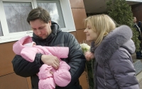 Госдума в третьем чтении приняла закон о выплатах на первенца
