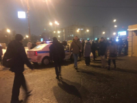 В Москве в подземном переходе станции метро обрушились деревянные конструкции
