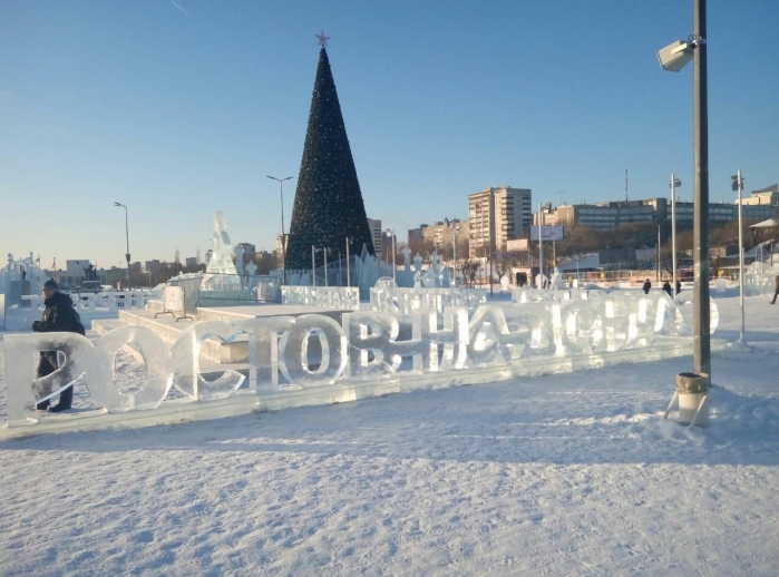 Ледяной Волгоград стал частью эспланады в Перми