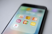 Пользователи iPhone X снова пожаловались