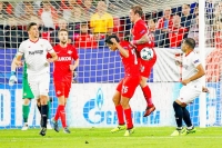 «Севилья» (Испания) – «Спартак» (Россия) - 2:1 (1:0).