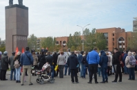 В Волжском состоялся митинг против производства карбоматов