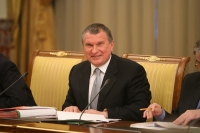  Сечин присутствовал при передаче денег Улюкаеву