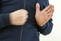 Пьяный волгоградец пытался раздеть в центре города иностранца