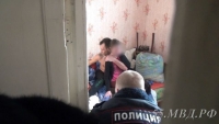 Наркоман захватил в заложники 13-летнюю девочку  