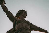 Торговля Родиной-матерью в Волгограде оказалась незаконной