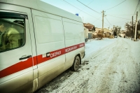 Под Волгоградом из-за пьяного водителя иномарка врезалась в столб 