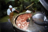 Волгоградский «Мясокур» оштрафовали за фарш без документов