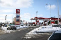 Благодаря Лукойлу жители 2-го километра живут в атмосфере вокзала