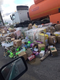 В Волгограде фура не довезла товар до сетевых магазинов