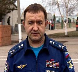 11 историй Героев России, увековеченных в бронзе