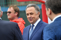  Медведев назначил Мутко главным по казначейству