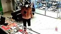 Опытный рецидивист ограбил ювелирный магазин в Котово
