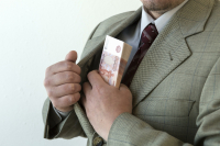 В Волгограде директор фирмы оставил вахтовиков Крайнего Севера без зарплаты
