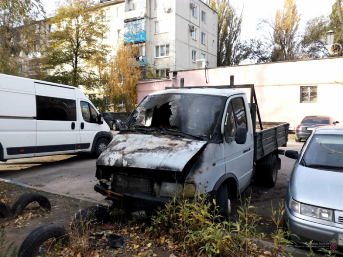 Полицейские задержали серийного поджигателя автомобилей