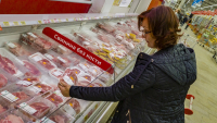 Волгоградцы в этом году стали чуть меньше есть, пить и курить