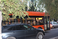 Треть от положенных автобусов перевозит волгоградцев на юг города