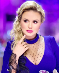 Анна Семенович шокировала поклонников фотографией без макияжа и накладных ресниц