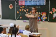 Более, чем в половине школ не хватает учителей