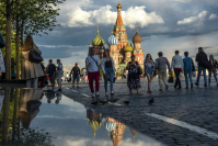 Вторая волна эвакуации: вслед за молодежью Волгоград покидают семьи с детьми