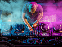 DJ