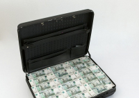 В Волгограде под суд отправляются «черные риэлторы», продавшие чужую квартиру