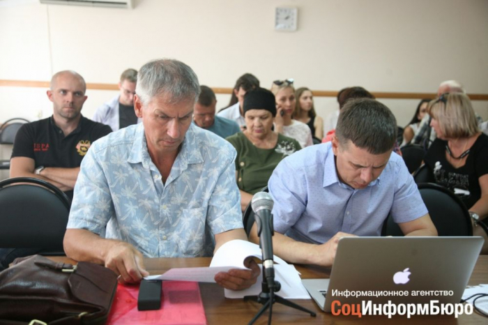 Судебное разбирательство по делу о затонувшем катамаране отменили из-за неявившейся в суд матери скандально-известного депутата