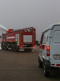 v mezhdunarodnom aeroportu volgograda v ramkah ucheniy passazhirov spasali iz goryashchego laynera 1639061218347608621 800x800
