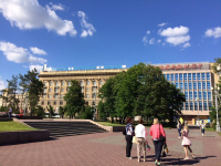 ФОТО: Интернет-газета "Кривое-зеркало"