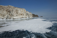 УАЗ провалился под лед: среди погибших есть ребенок 
