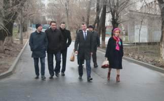 Дворы