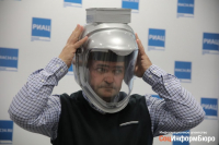 фото: шлем. ИА "СоцИнформБюро". Анатолий Панчишкин