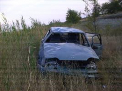 Под Волгоградом мужчина на «пятнашке» слетел в кювет, а женщина на Оке въехала в столб Под Волгоградом мужчина на «пятнашке» слетел в кювет, а женщина на Оке въехала в столб