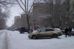 В Волгограде студентка на «Шевроле» устроила ДТП и скрылась В Волгограде студентка на «Шевроле» устроила ДТП и скрылась
